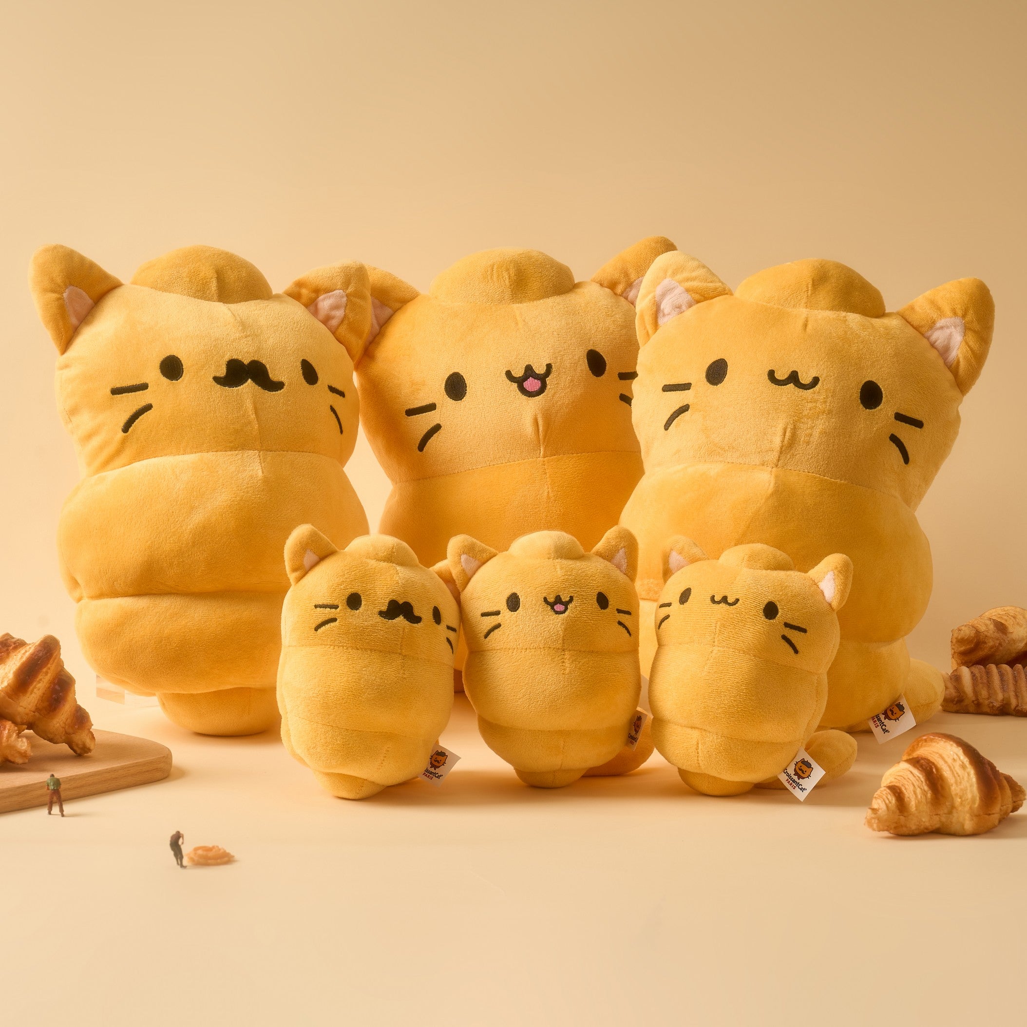 猫のぬいぐるみ XLサイズの遊び心のあるクロワッサン猫のぬいぐるみ – croissantcat